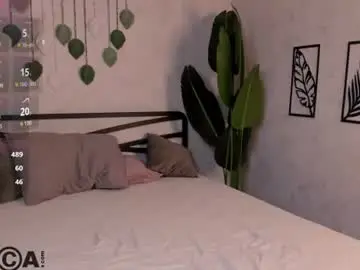 Ella_burns  live sex cam