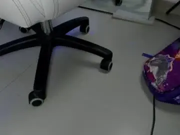 Emmily_evans_  live sex cam