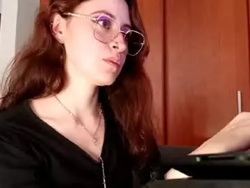 Julie_autmn_  live sex cam