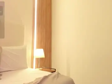 Laylaasmith  live sex cam