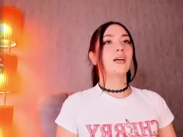 Lunar_leen  live sex cam