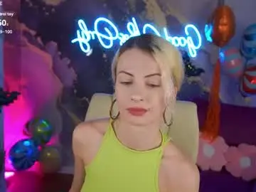 Mia_burka  live sex cam