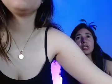 Nahomy_rain  live sex cam
