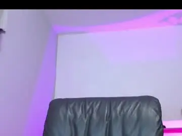 Nahomy_rain  live sex cam