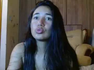 Nahomy_rain  live sex cam