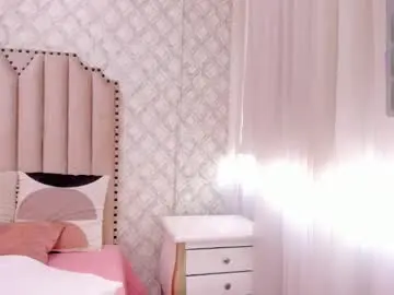 Pia_johnson_  live sex cam