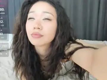 Sophia_squirtits  live sex cam