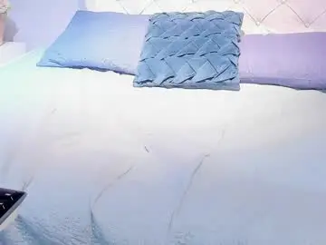 Valery_lux_  live sex cam