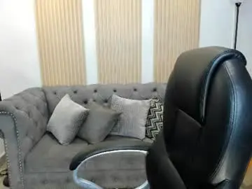 Briana_sun_  live sex cam