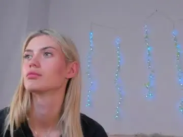 Cherry_pr1ce  live sex cam