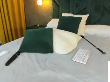 Iris_barnes  live sex cam