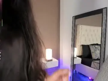 Julia_martinezz_  live sex cam