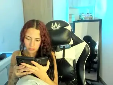 Kaylie_xxx  live sex cam