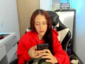 Kaylie_xxx  live sex cam