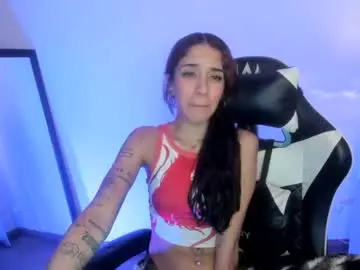 Kaylie_xxx  live sex cam