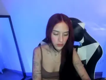 Kaylie_xxx  live sex cam