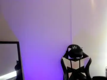 Kaylie_xxx  live sex cam