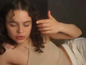 Lindaaii  live sex cam