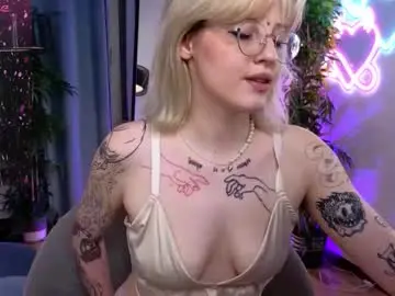 Me1roze  live sex cam