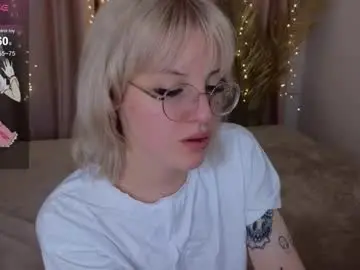 Me1roze  live sex cam