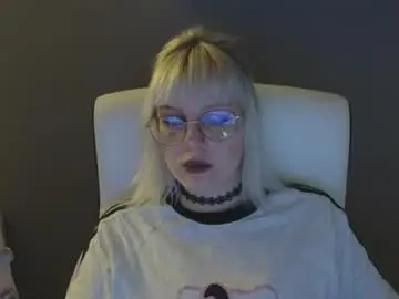 Me1roze  live sex cam
