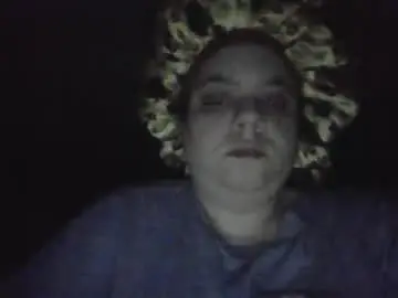 Peachiepower  live sex cam
