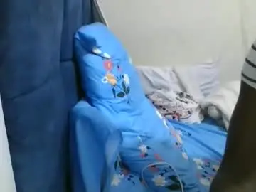 Pretty_petite_ebony  live sex cam