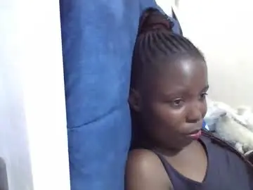 Pretty_petite_ebony  live sex cam