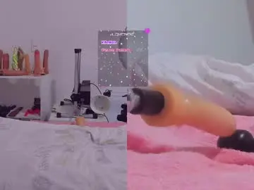 Revy_black69  live sex cam