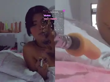 Revy_black69  live sex cam