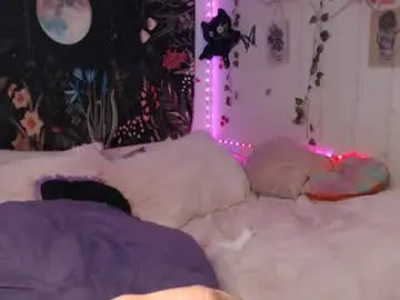 April_l6  live sex cam