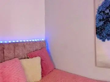 Babyysnake  live sex cam