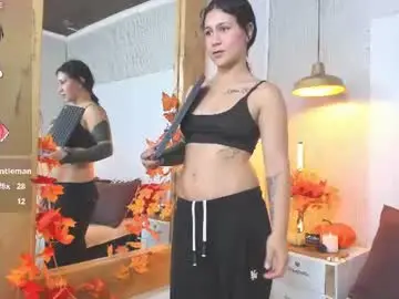 Babyysnake  live sex cam