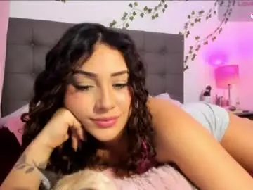 Charlotte_jamees  live sex cam
