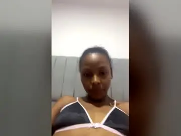 Emma_thompson_xx  live sex cam