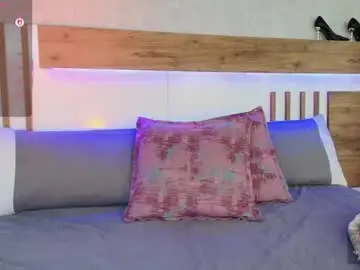 Lucianawainn  live sex cam