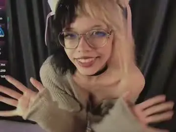 Meeganwest  live sex cam