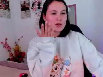 Melanieev  live sex cam