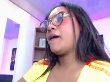 Sexy_brunnette_luxe  live sex cam