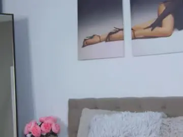 Violetswone  live sex cam