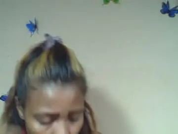 Wildah  live sex cam