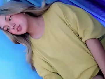 Yourlovingpearl  live sex cam