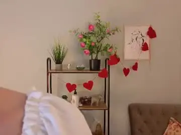 Alma_west  live sex cam