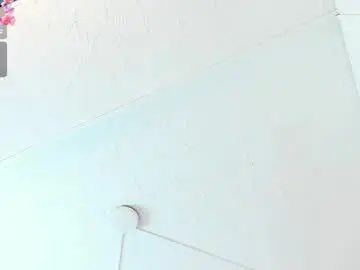 Dulcemia25  live sex cam