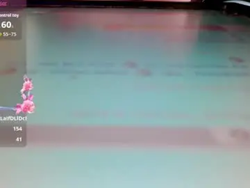 Elumi2  live sex cam