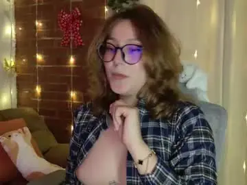 Hazelbrownn23  live sex cam