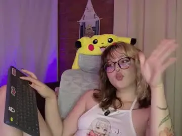 Hazelbrownn23  live sex cam