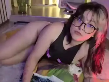Hazelbrownn23  live sex cam