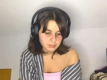 Jeniseswire  live sex cam