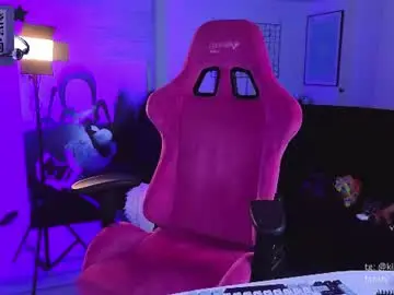 Lilpresident  live sex cam